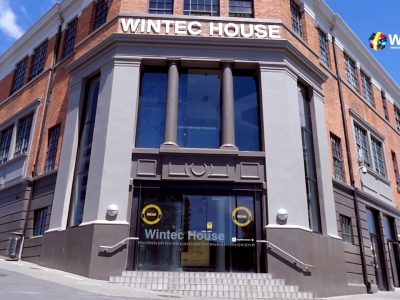 w9